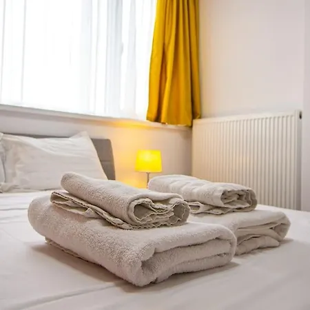 Apartment Flh - *